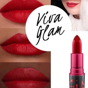 NIB Sia viva glam red lipstick